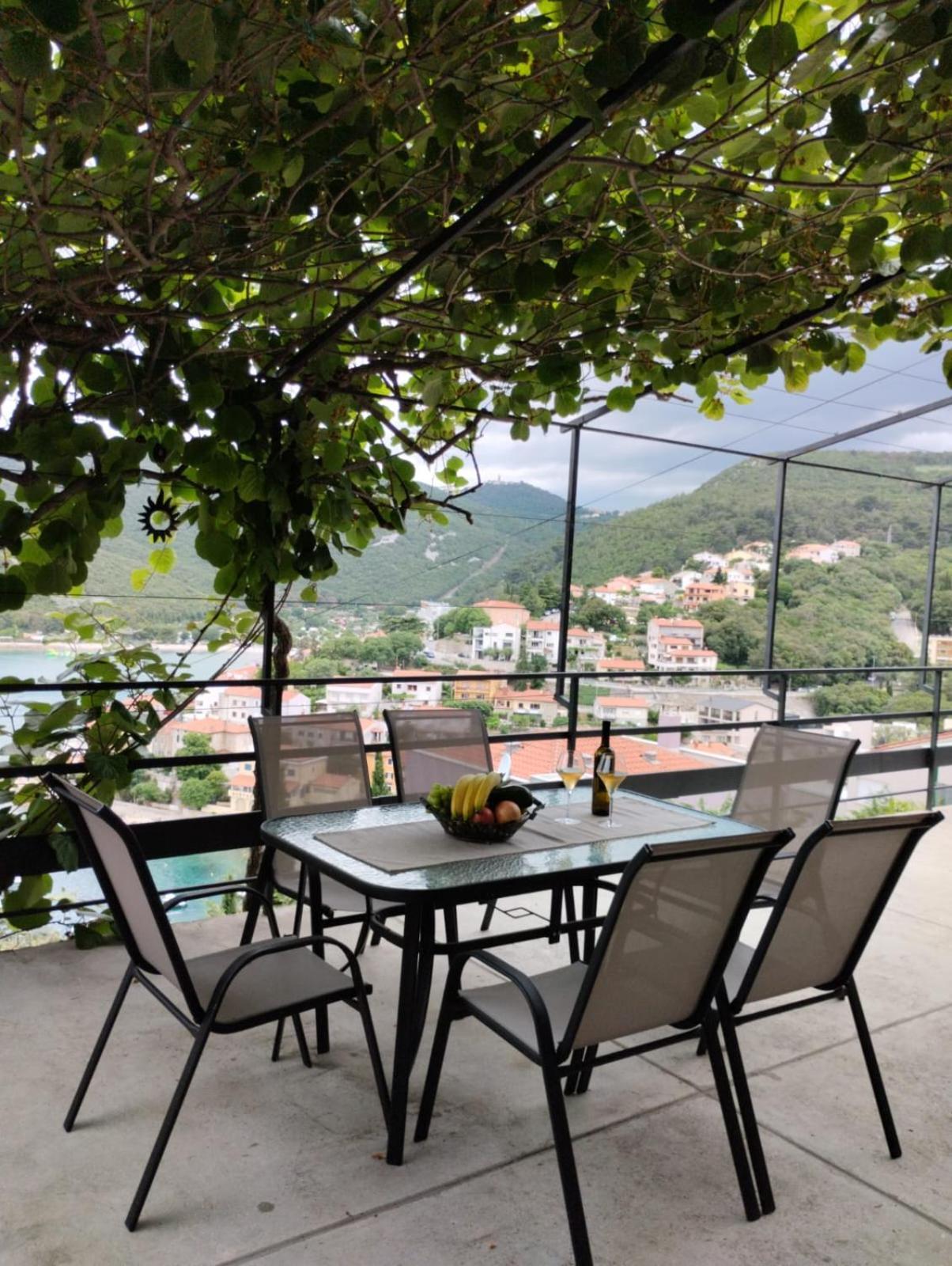 Nonna Laura Adriatic Dream Apartment With Sea View Rabac Bagian luar foto